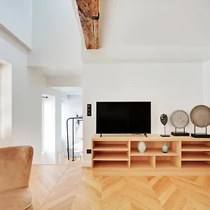 Appartement Cmg Résidence République - Rue Béranger, Paris